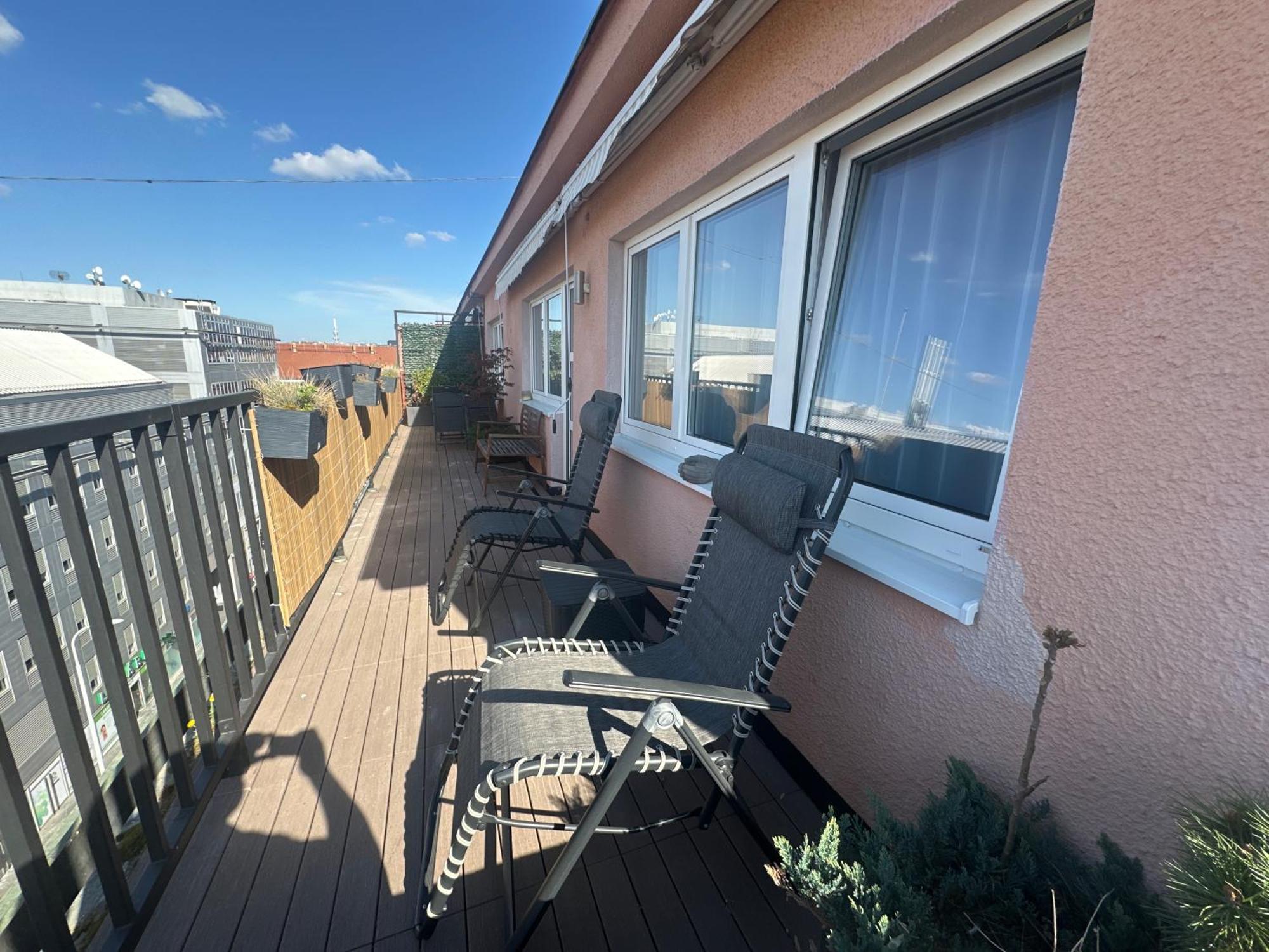 פראג Andel Apartment With Terrace מראה חיצוני תמונה